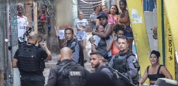 Operação policial no Jacarezinho, no Rio Foto: Vatican News/reprodução