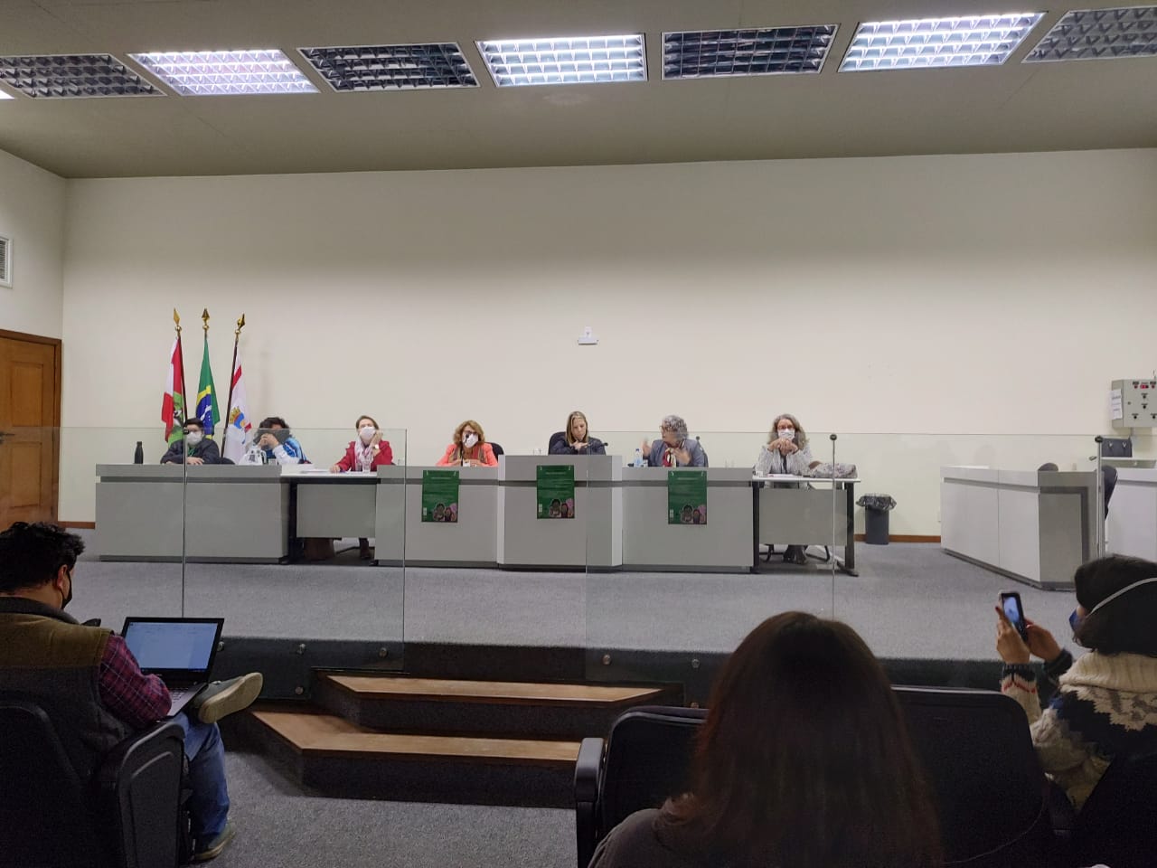 Continue lendo: AJD participa de evento da UFSC que reúne especialistas para debater o direito de abortar